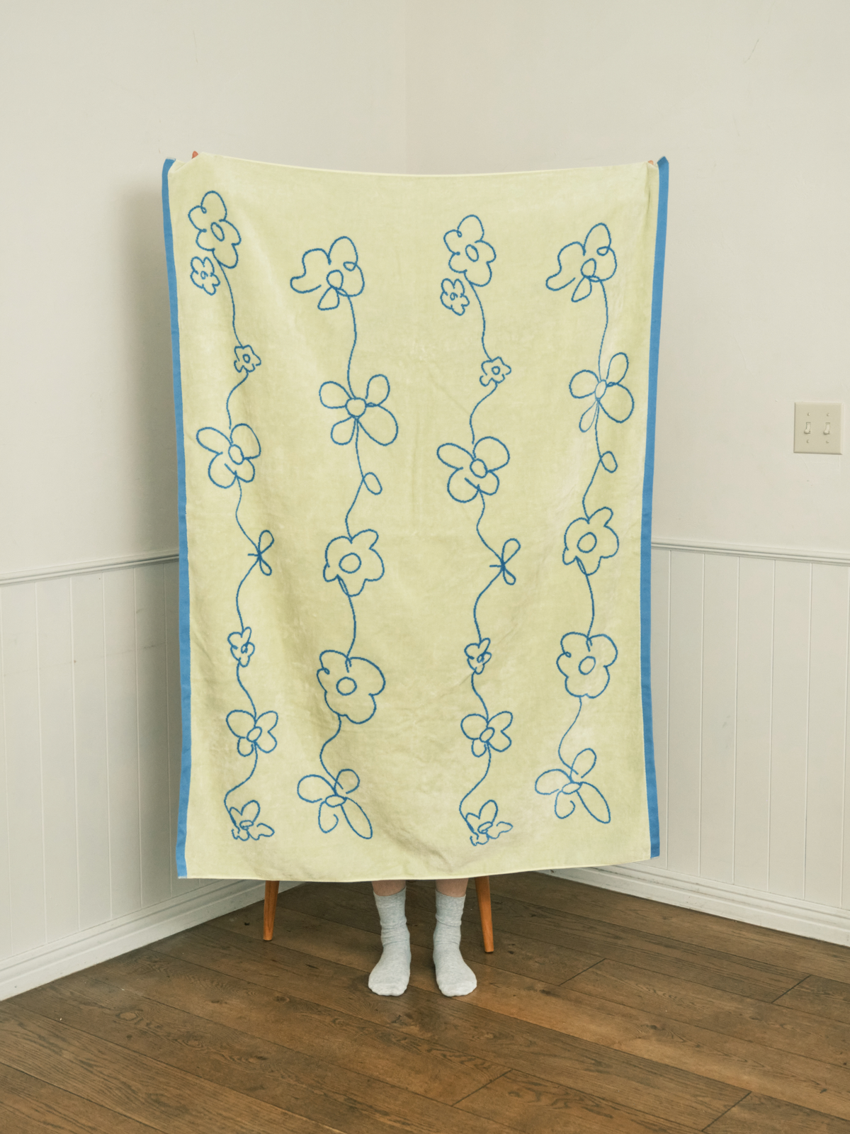 TOWEL BLANKET 011 ”doodle flowers"
